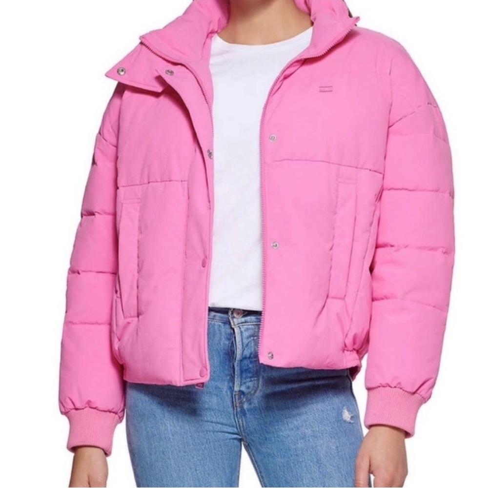 Levi's pink puffer